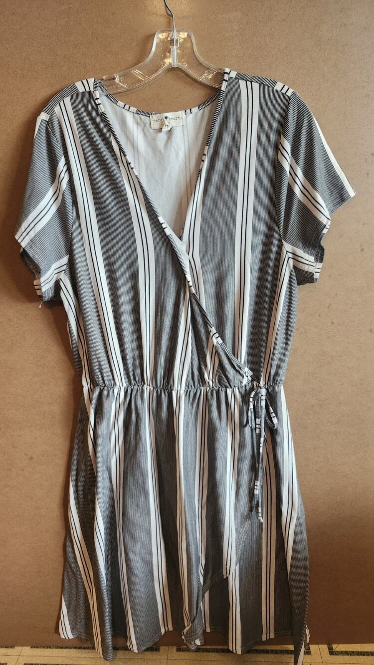 Derek Heart Striped Faux Wrap Dress 2X Black White Short #222